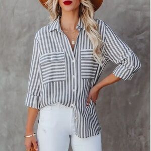 NWT! Vici Greenport Cotton Blend Striped Button Down in Ink size Medium